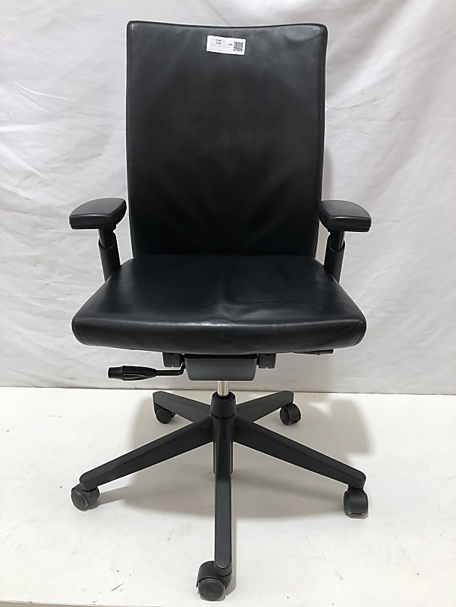 Black leather Haworth comforto office chair