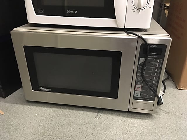 Amana LD510P microwave