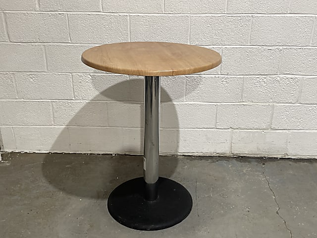 Round tall bar Table