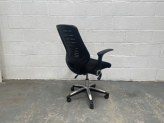 Dynamic black operator office chair