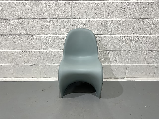 Blue Chair: Vitra PANTON 