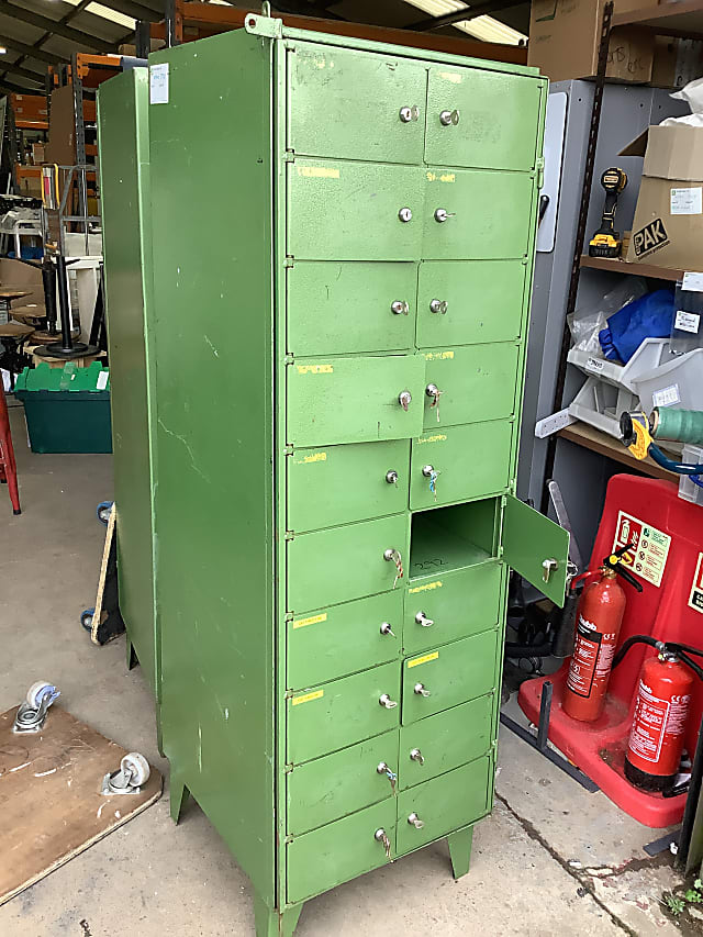 Heavy metal locker storage 