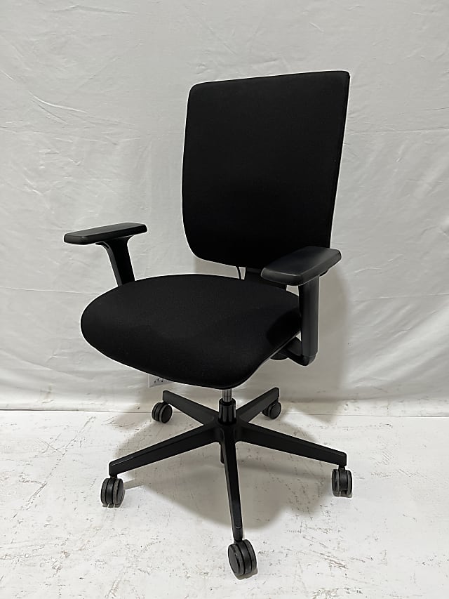 Synchro black office operator chair