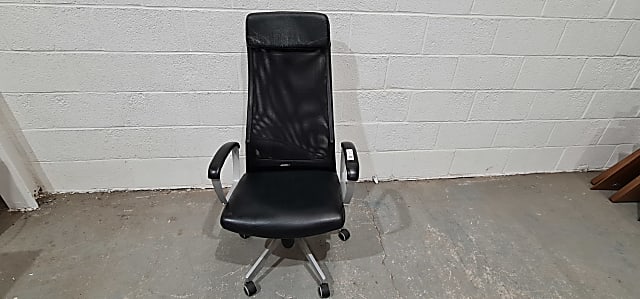 Operator chair