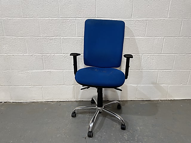 blue and black chair (scrap) 