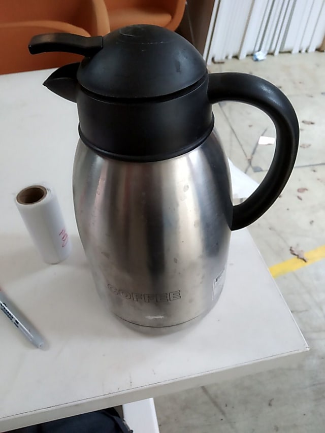 gray and black electric kettle