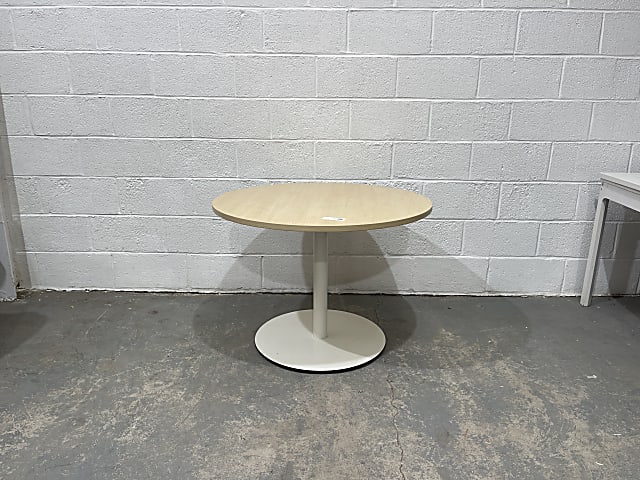 Bene round coffee meeting table