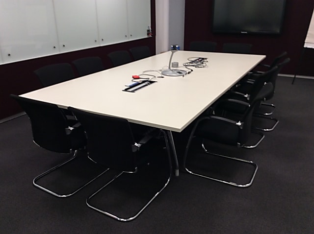 Meeting table