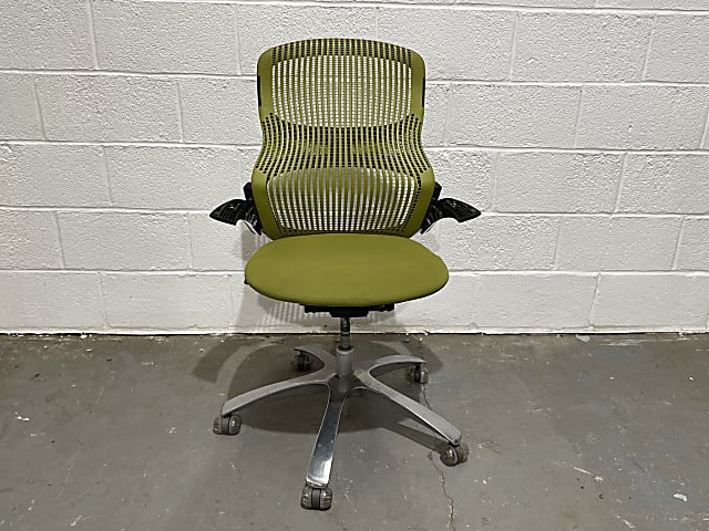 Knoll Green and Black  Chair (missing arm pads)