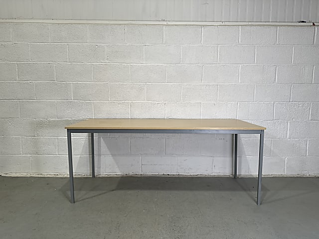 Table - 180 cm