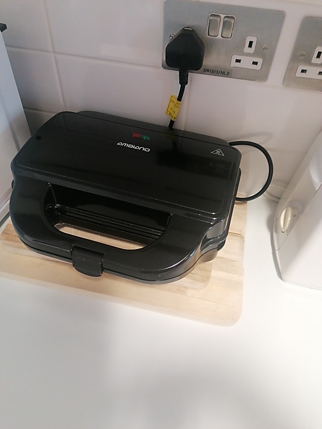 Toastie maker