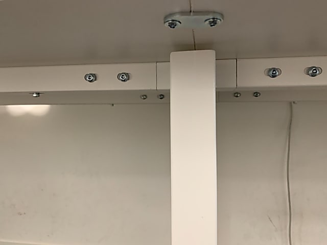 Bank of 2 desks 140cm side by side 