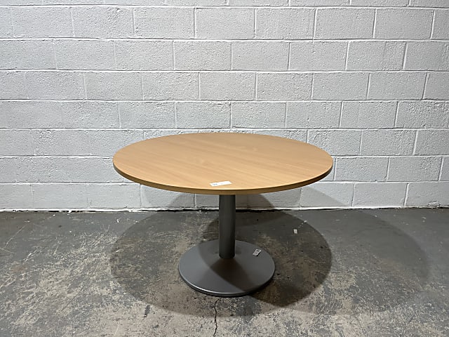 Large Round table 120cm