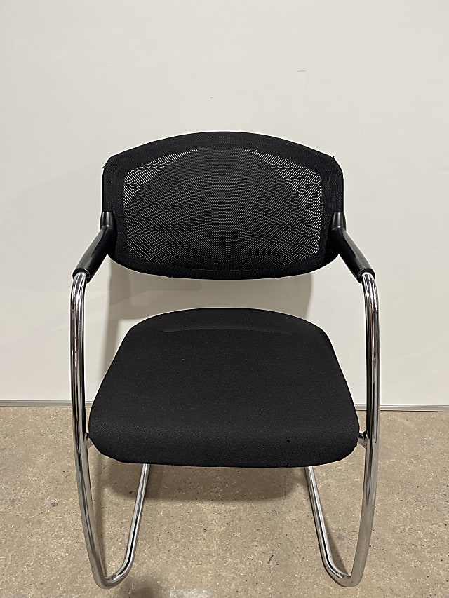 Orangebox Giroflex cantilever side meeting Chair