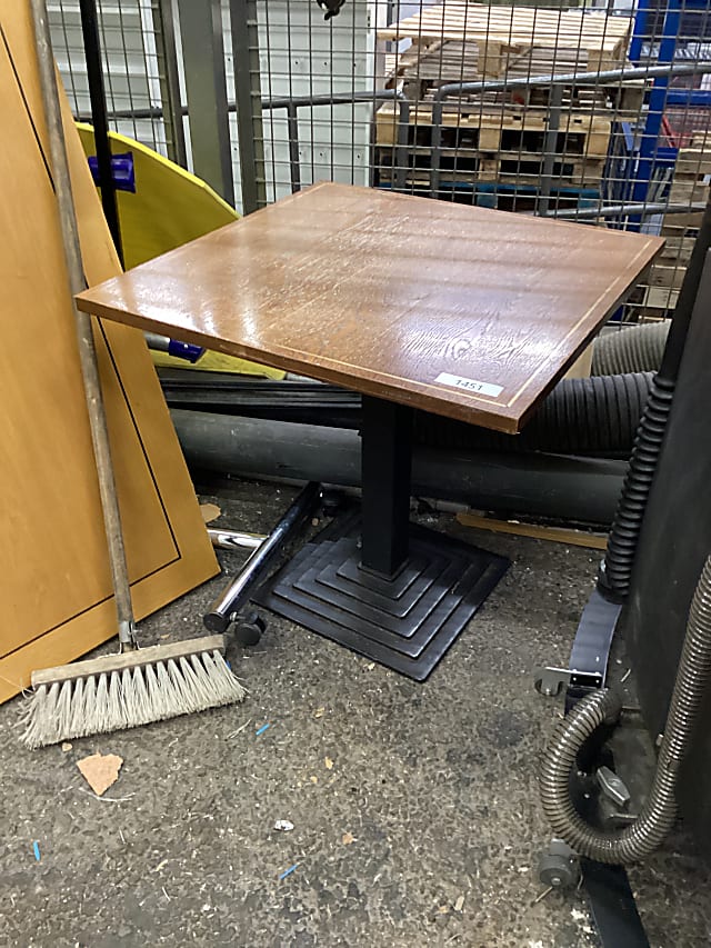 broken table