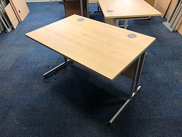 Small office desk 120cm