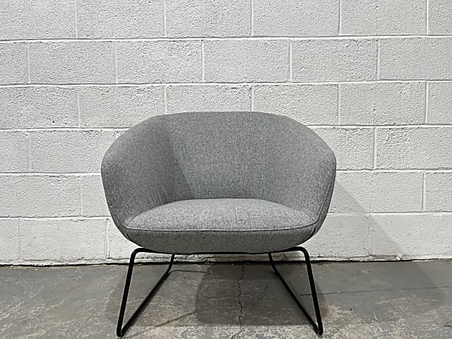  Hitch Mylius Carlo tub chair 