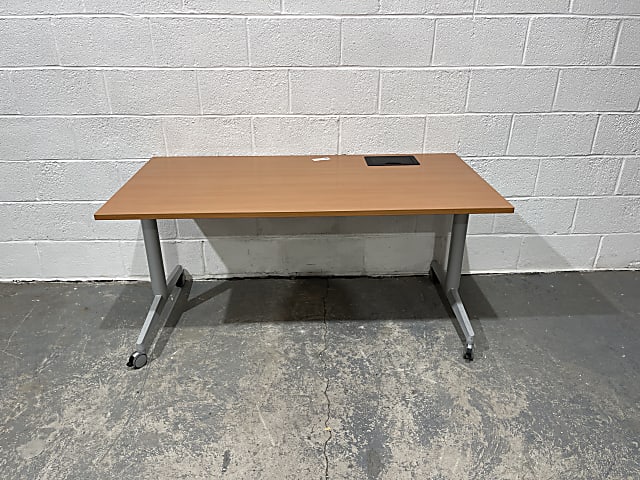 Steelcase Flip Top desk table