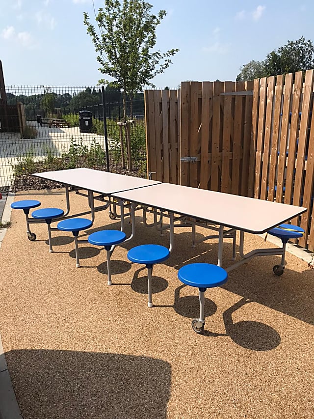 Folding table 12 seats