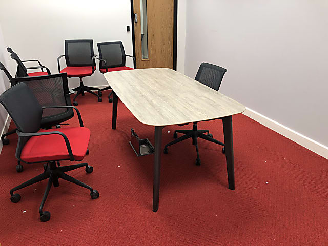 Meeting table