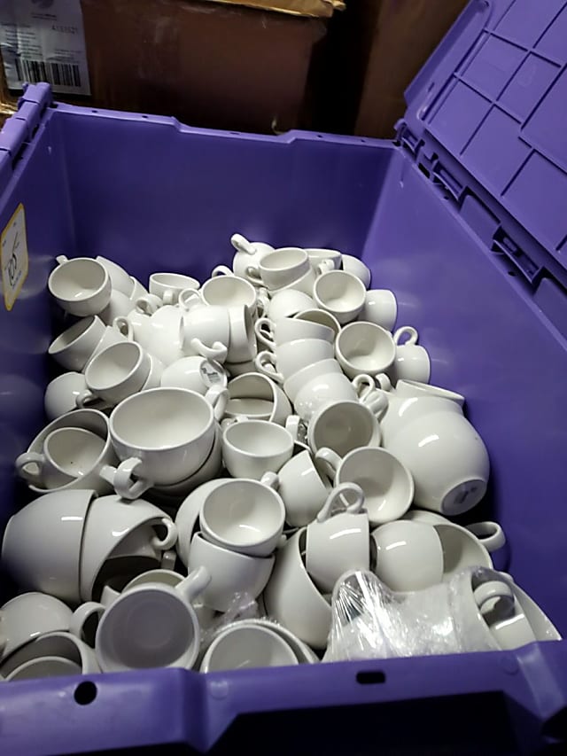 box of c200 white espresso cups