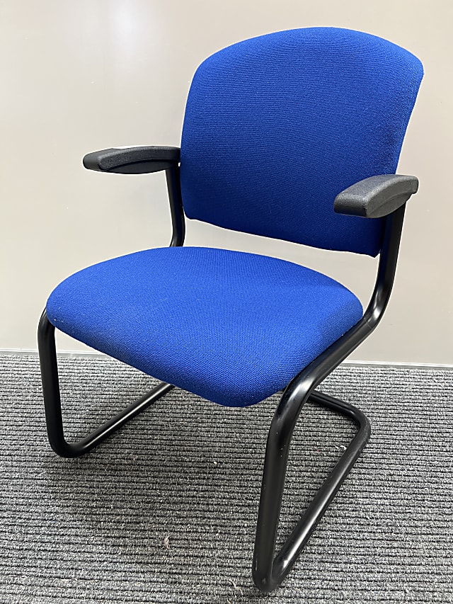 Blue meeting room chair with arms 