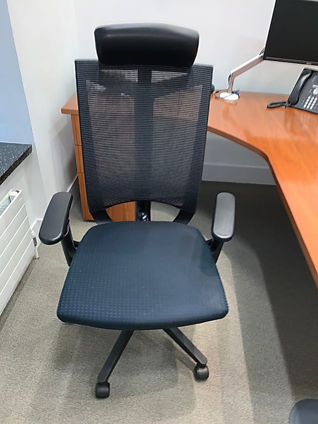 Mesh back operator chair with head rest