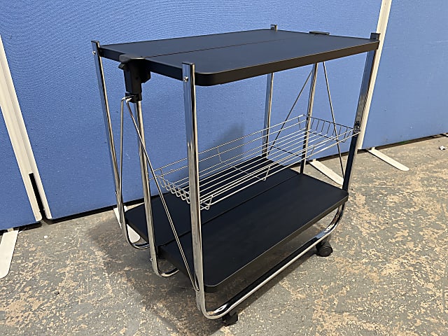 Folding mobile trolley