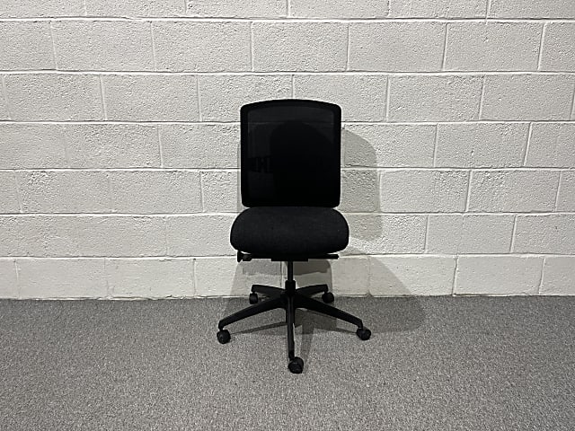 Boss Design Moneypenny 4D – Black Mesh office chair