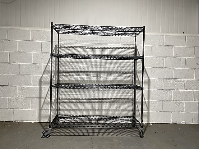 metal 4 tier  mobile catering shelf rack on wheels