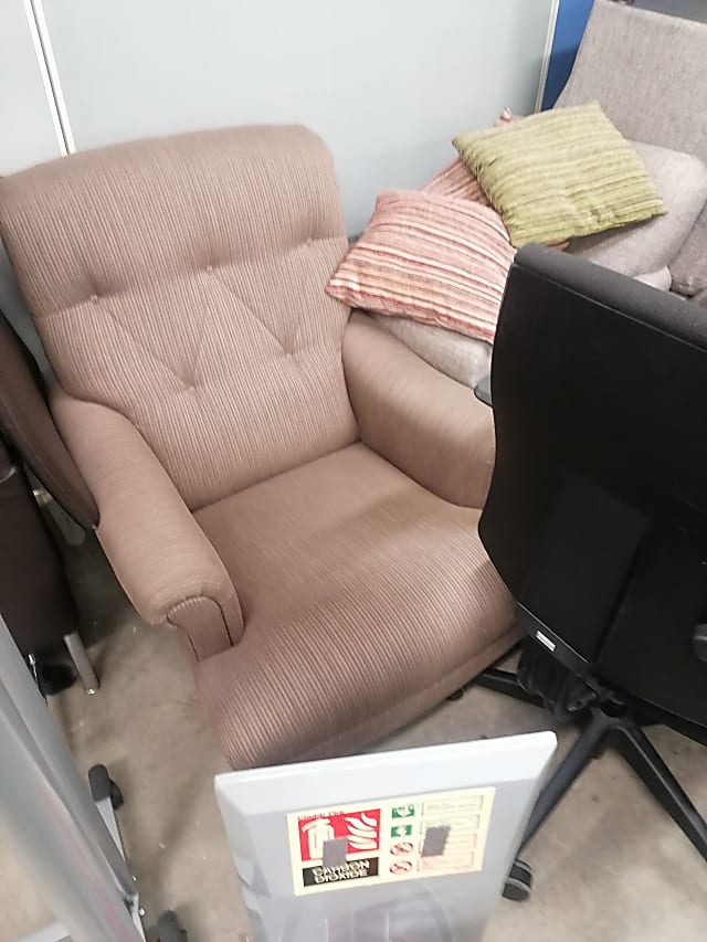 Arm chair