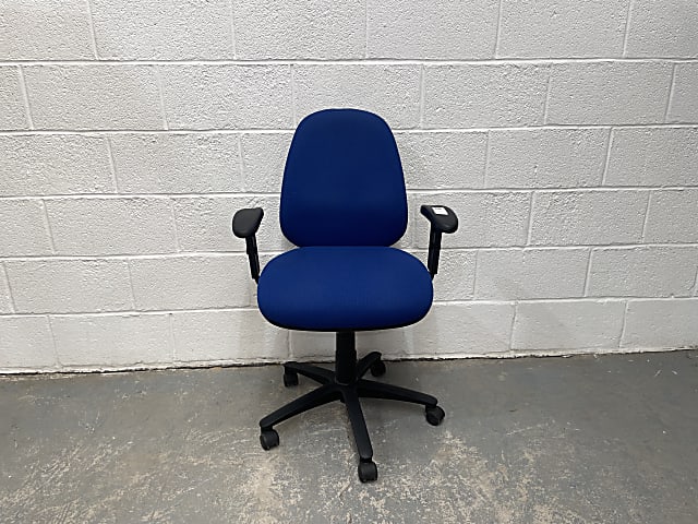 blue and black rolling office operator chair