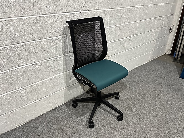 Steelcase Think office operator task chair