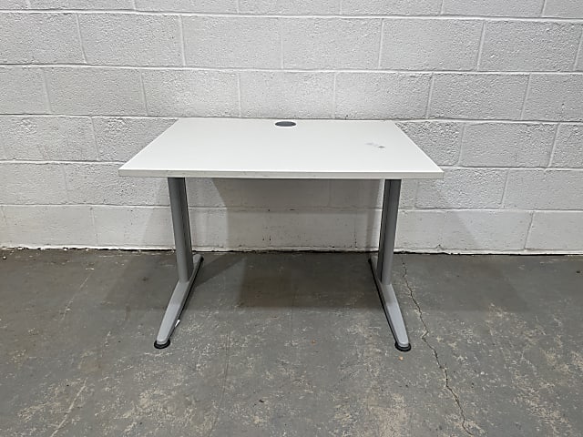 White Square table 1000mm x 800mm