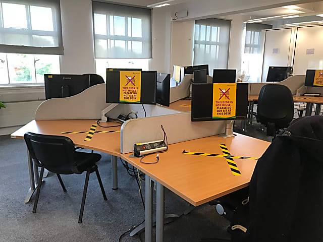 Wasted Large desk unit