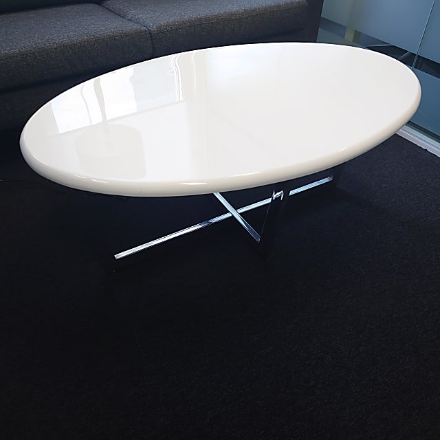 White oval coffee table 