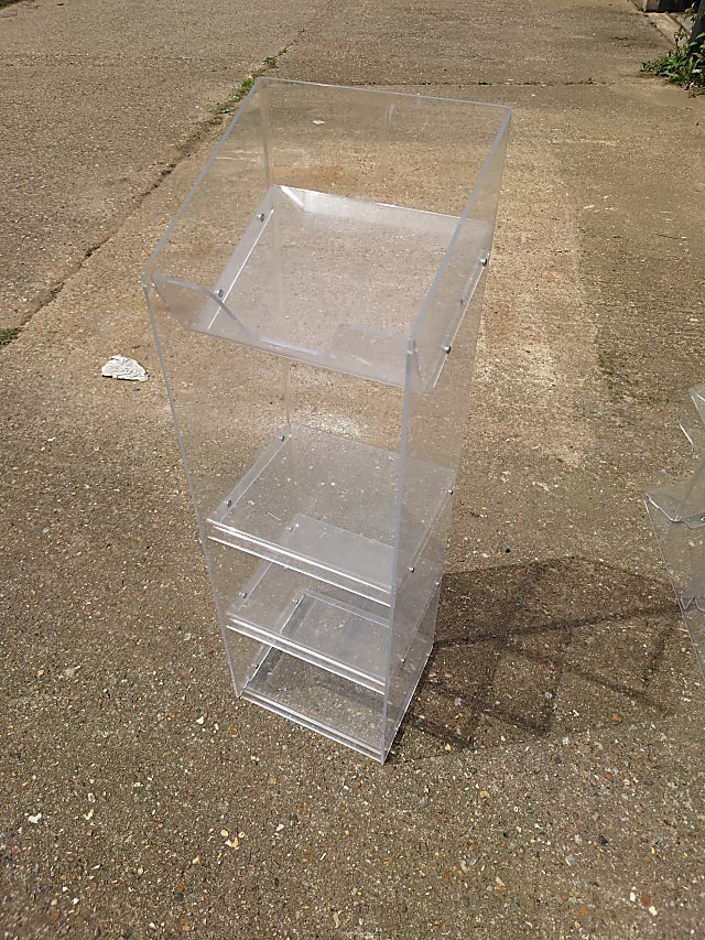 Plastic magazine stand  