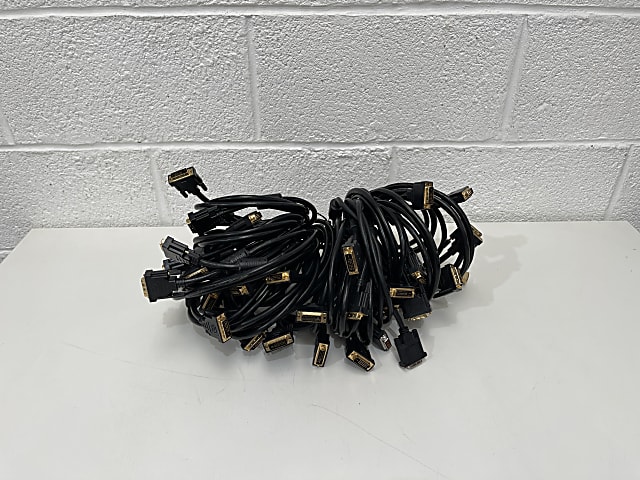 Approx 15 computer leads