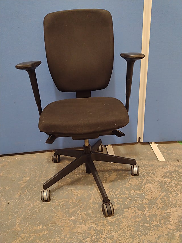 Senator Dash Black operator office chair 