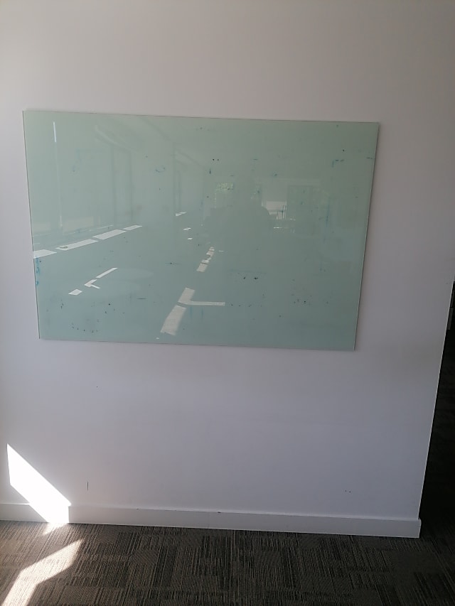 Glass whiteboard