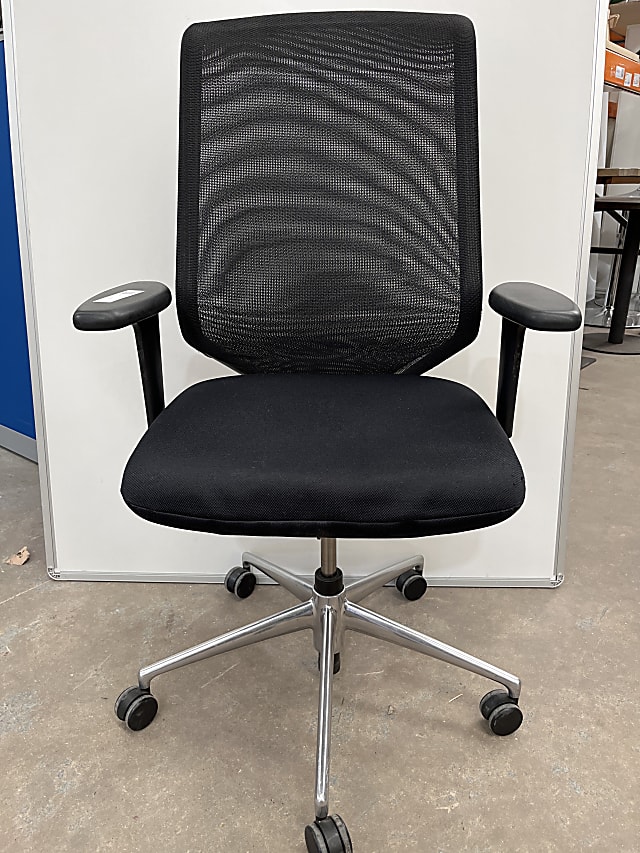 Vitra ID mesh back operator chair 