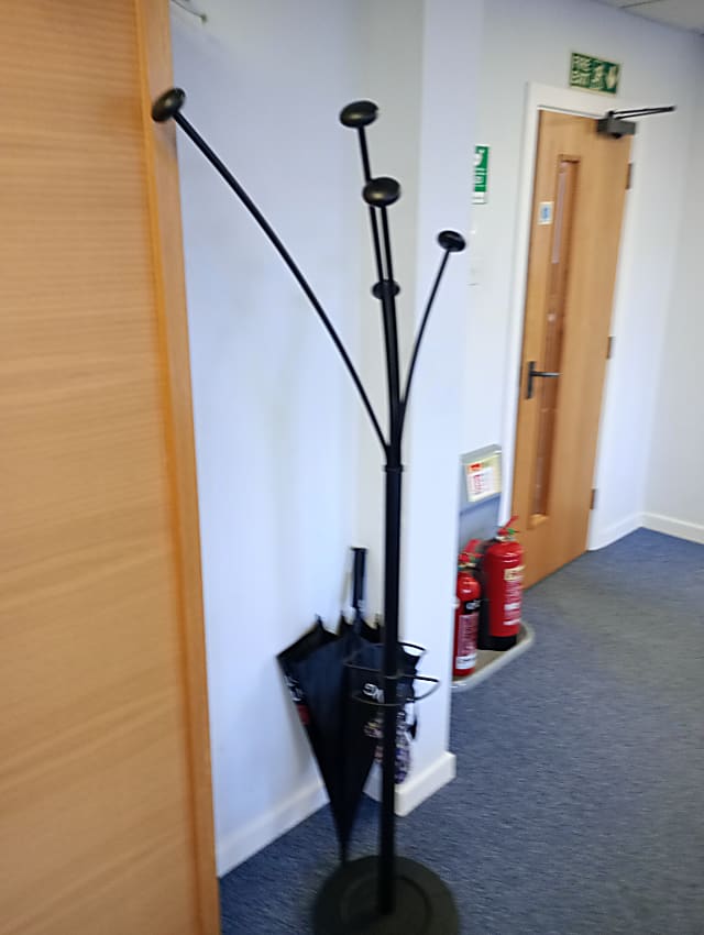 Coat stand