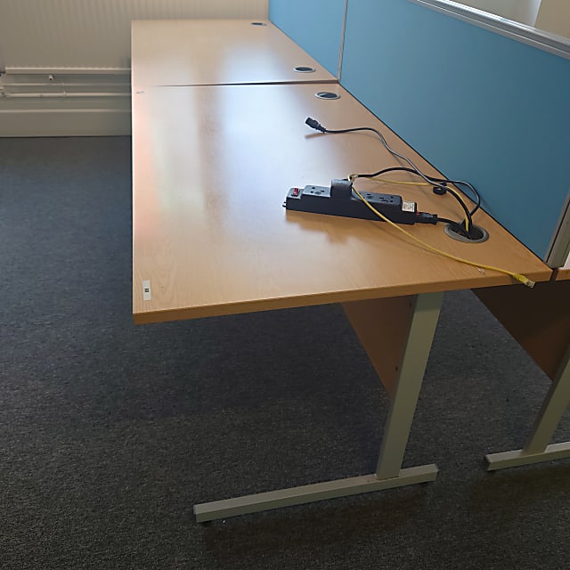 Desk with thin light grey square c legs 