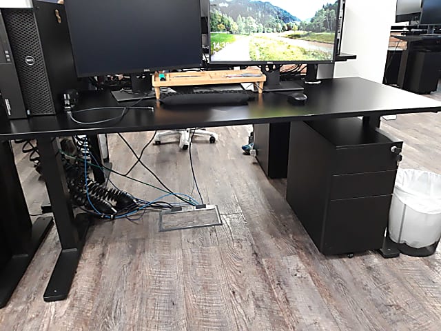 Height Adjustable desk 