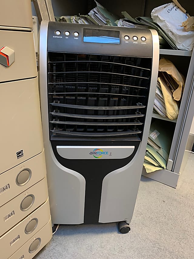 Portable air conditioning unit