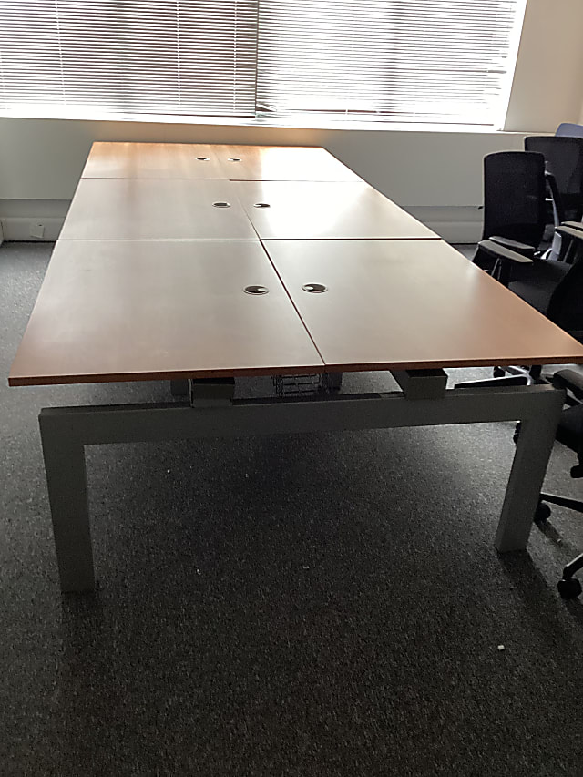 Techo bank of 6 desks small neat 120cm each top