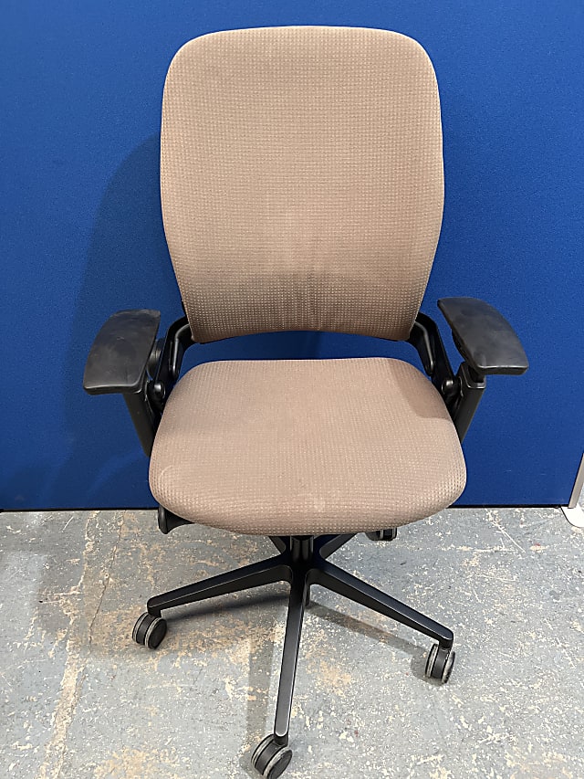 Steelcase Leap Operator office chair