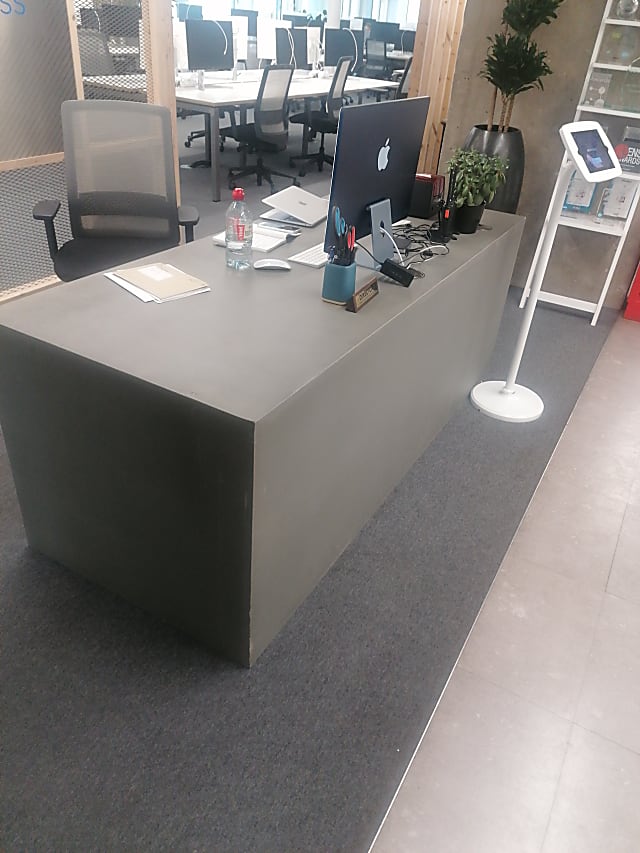 Reception desk