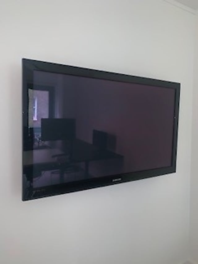 Television SAMSUNG TV MODEL PS50B451B2W