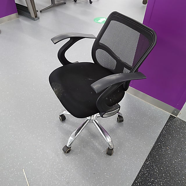 Operator chair